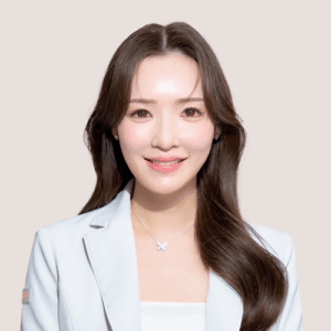 新宿 副院長　武藤 佳緒里